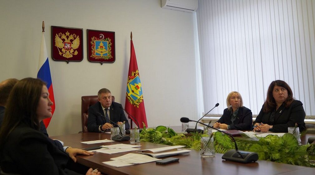 В Брянской области обсудили организацию пригородных пассажирских железнодорожных перевозок