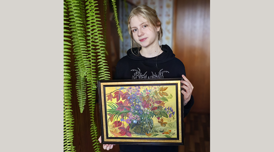 Юная навлинская художница София Куликова видит красоту в мелочах