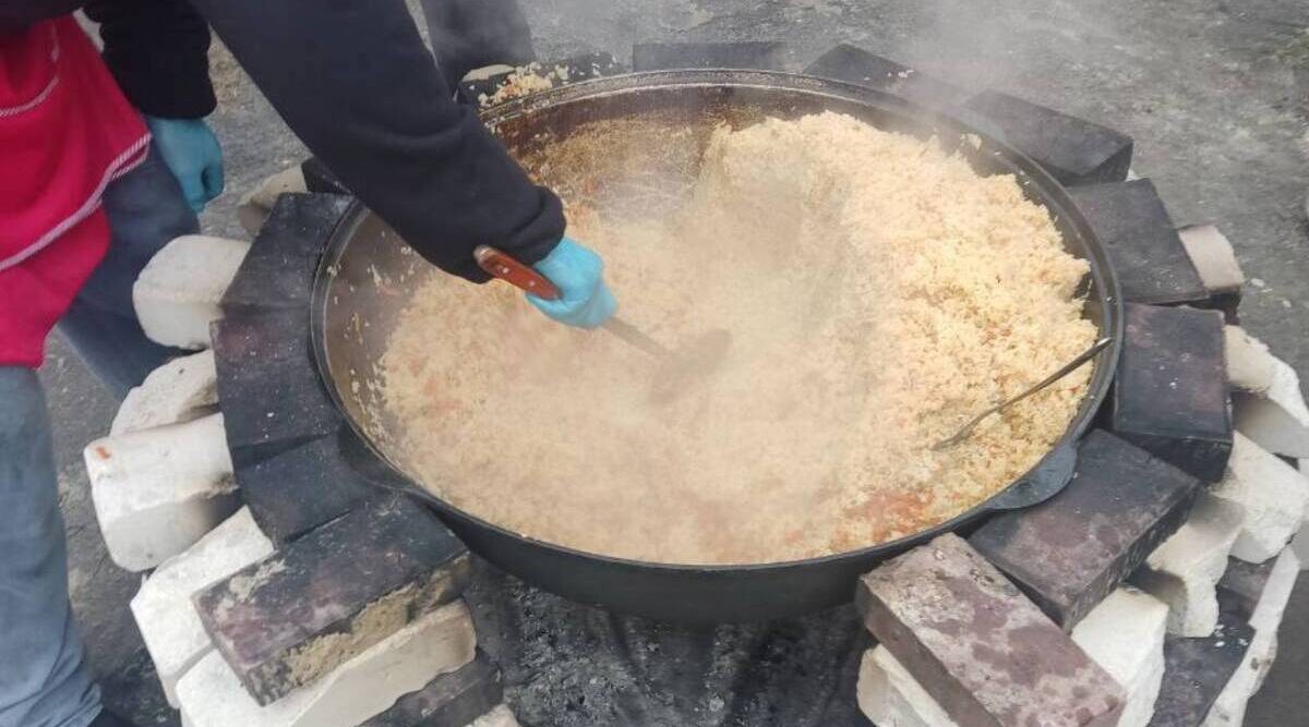 В Климовском районе Брянщины военнослужащих угощают пловом