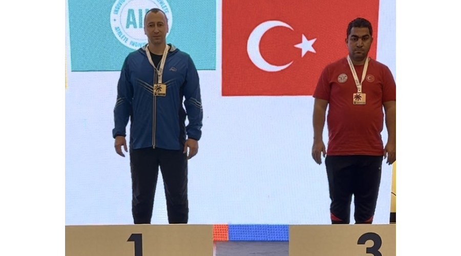 Брянец завоевал золотую медаль на чемпионате мира по пауэрлифтингу