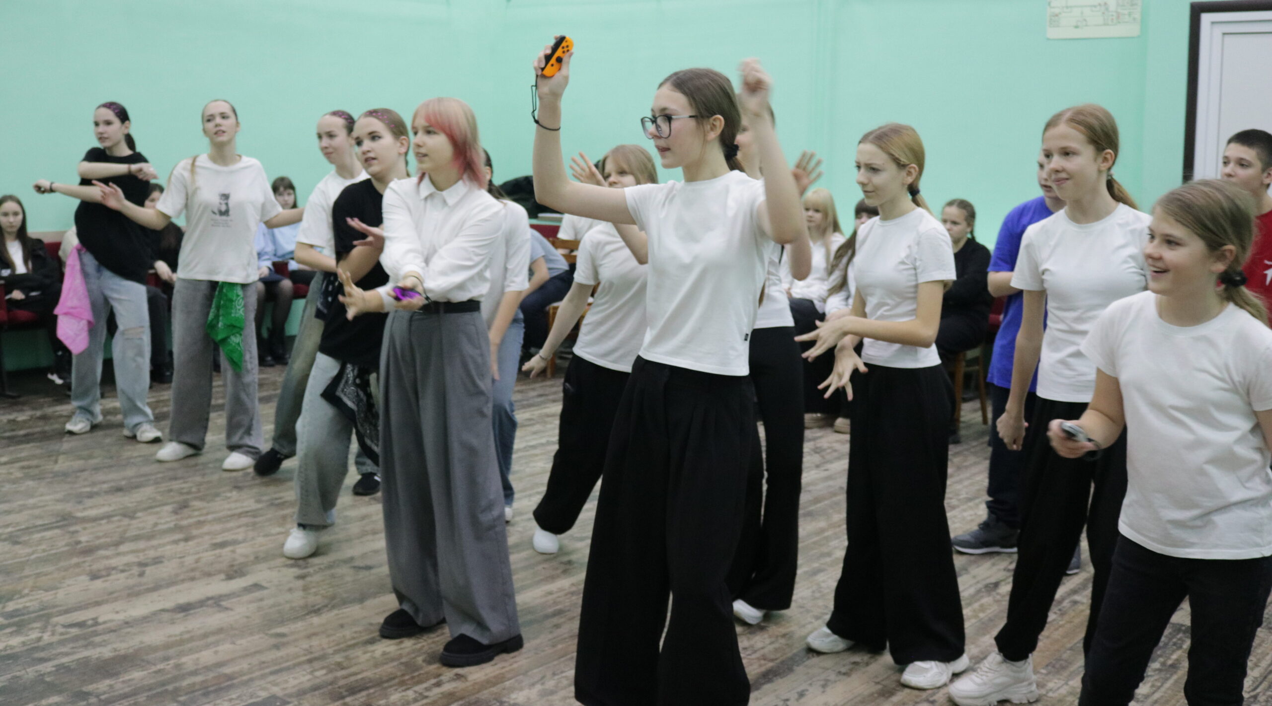 В районном Доме культуры проходит мероприятие по фиджитал-спорту