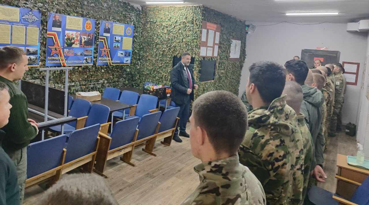 Навлинский район не остался в стороне от поздравлений для наших защитников