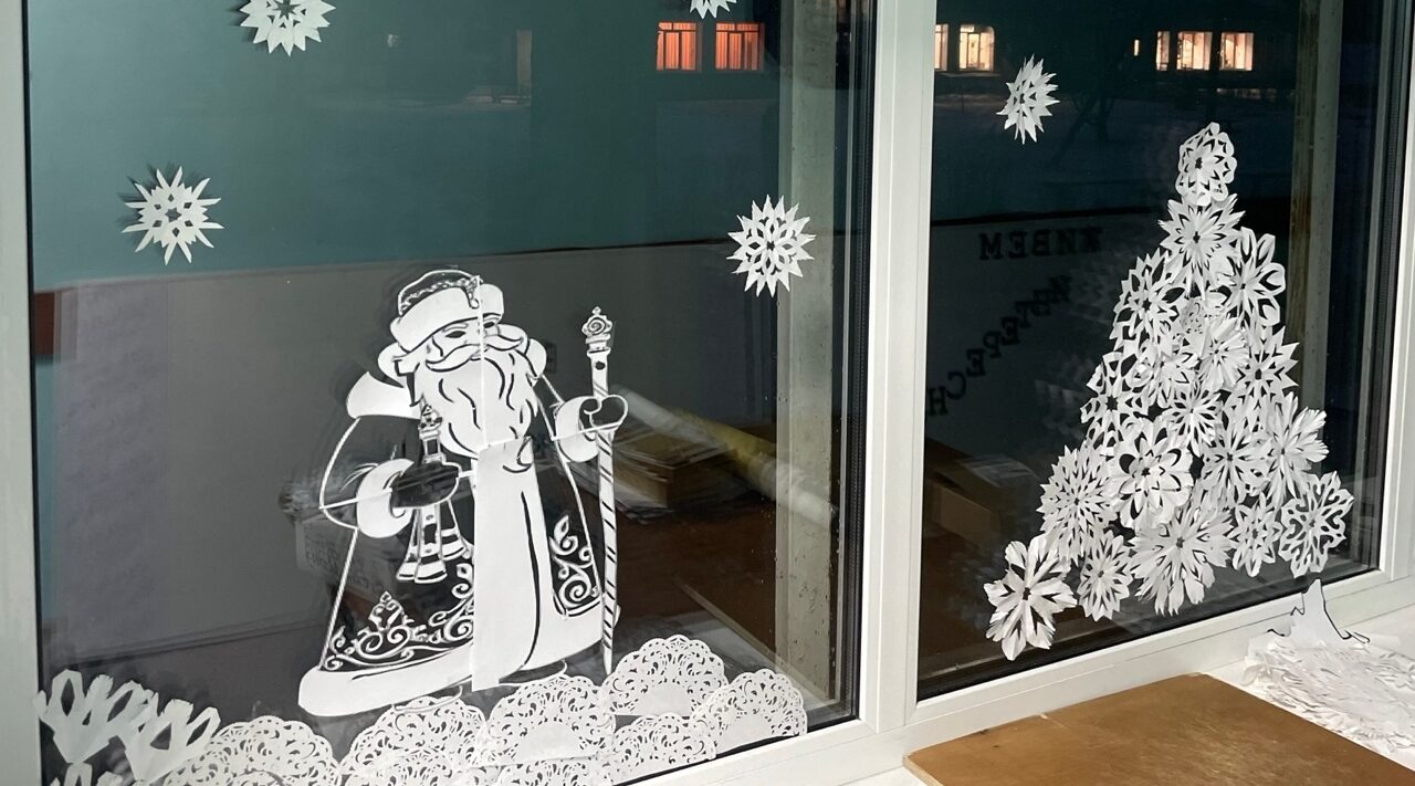 Навлинские организации готовятся к Новому году