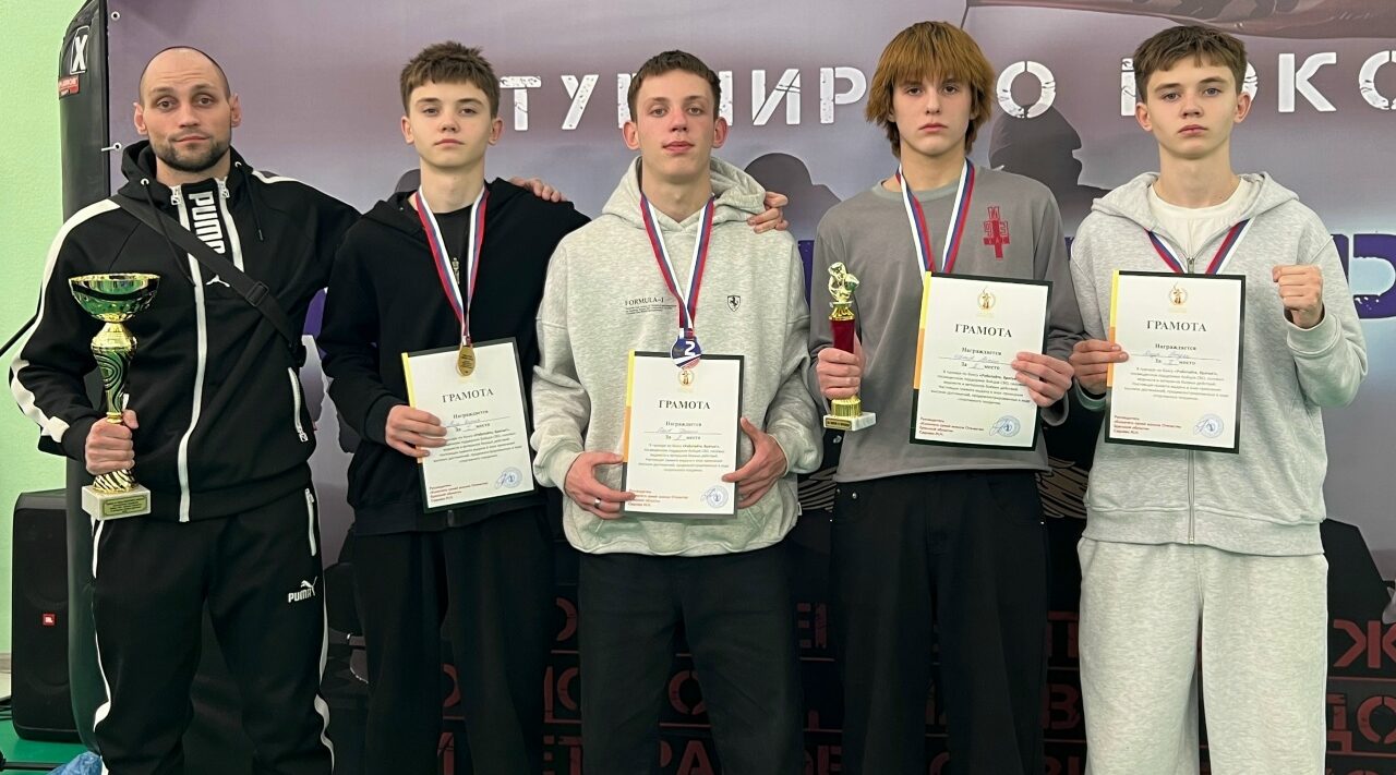 Навлинские боксеры стали призерами турнира в Комаричах