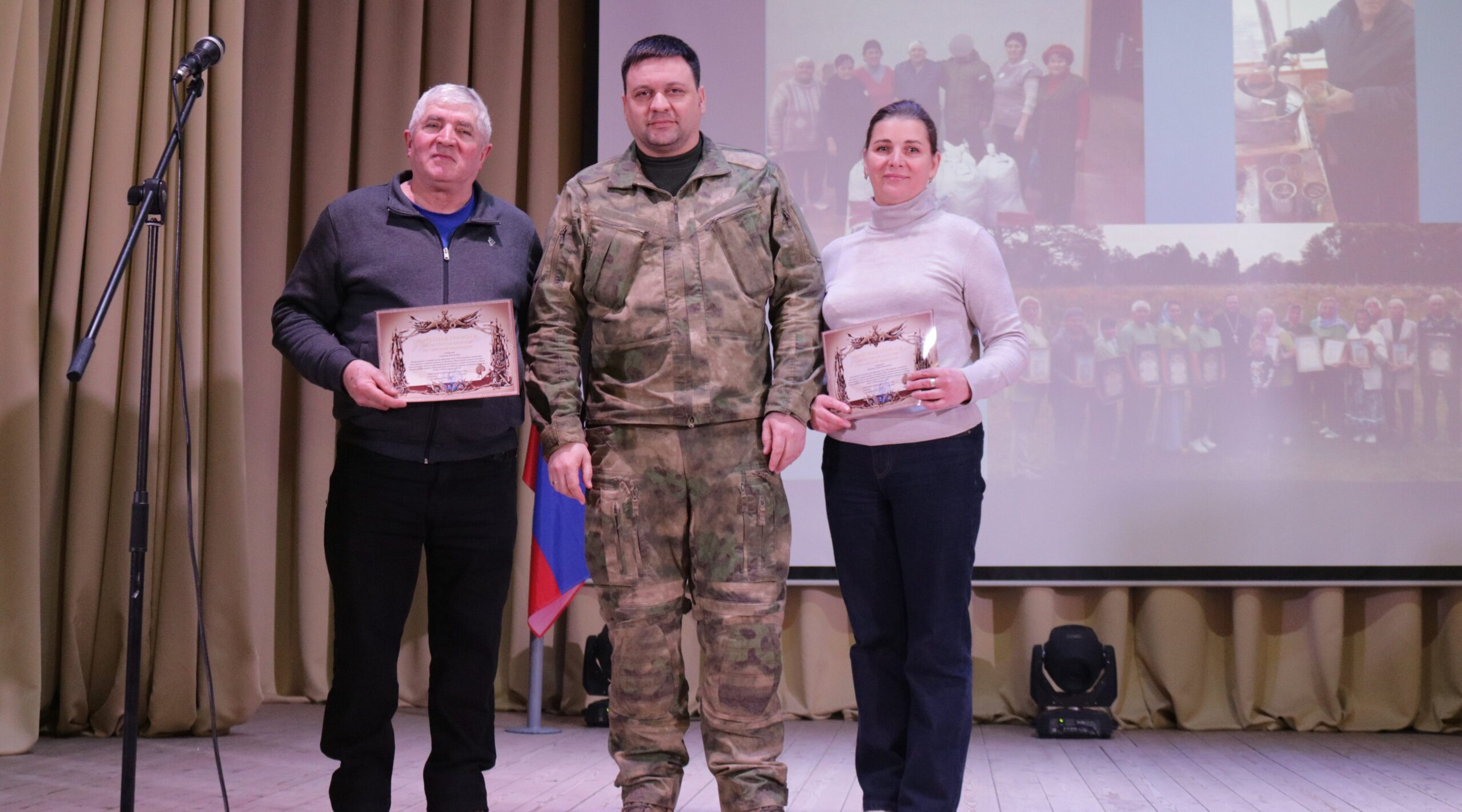 В Навле открыли месячник военно-патриотической работы и Год единства народов России