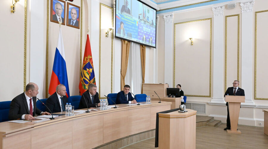 Брянский губернатор провел заседание антитеррористической комиссии