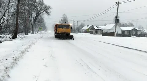 На  Брянщине очищают дороги от снега