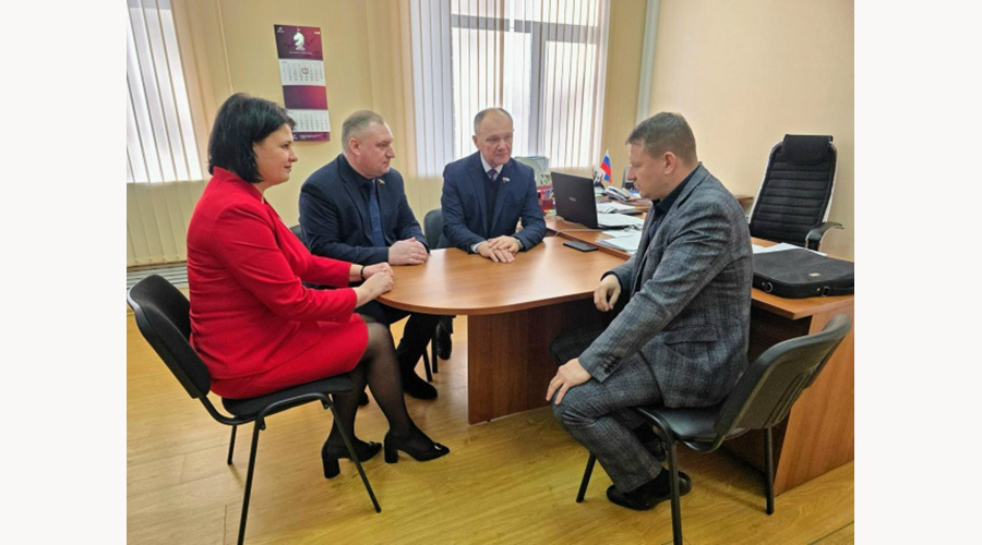 Депутат Госдумы Николай Щеглов посетил Выгоничский район Брянской области