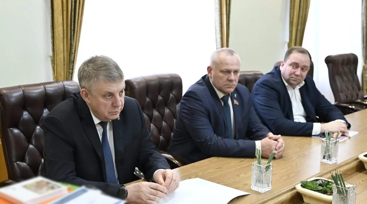 Брянский губернатор встретился с президентом АО «Завод «Снежеть»