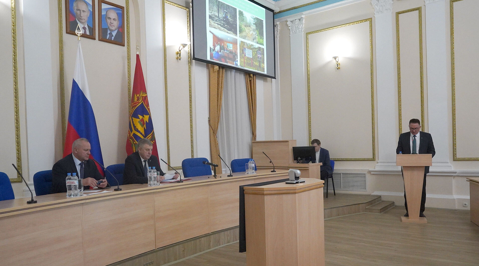 На Брянщине обсудили материально-техническую базу лесопожарных формирований