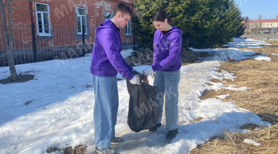 На Брянщине после зимы массово наводят чистоту и порядок