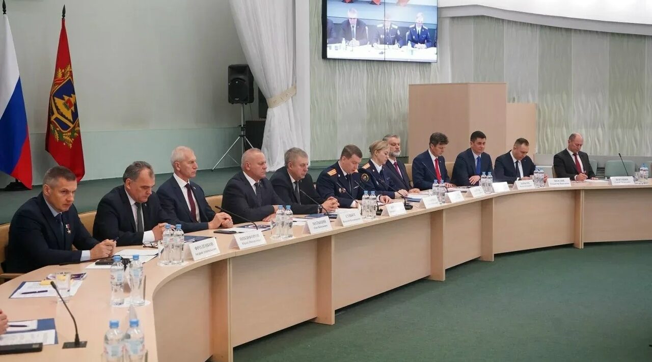 В Брянске прошло заседание общественного и консультативного совета при СУ СК РФ