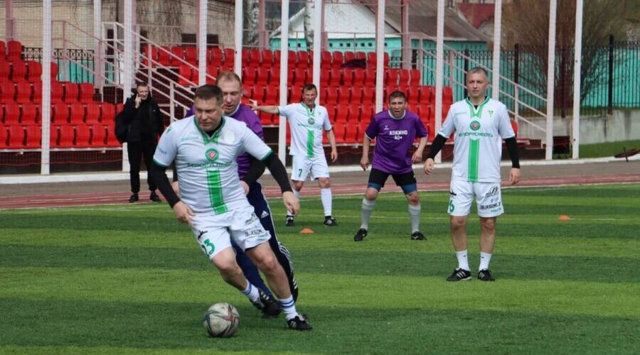 В брянском Стародубе открылся III Международный чемпионат по футболу