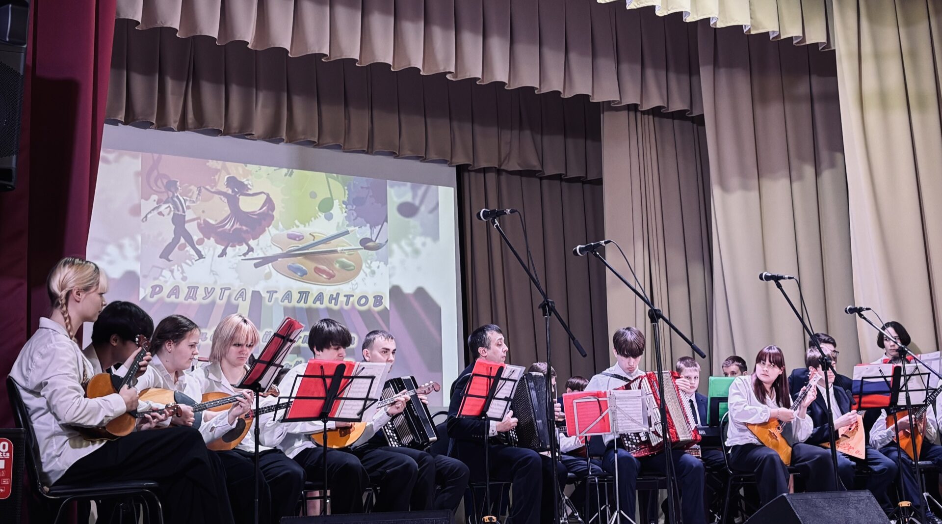 В Навле прошёл отчётный концерт детской школы искусств