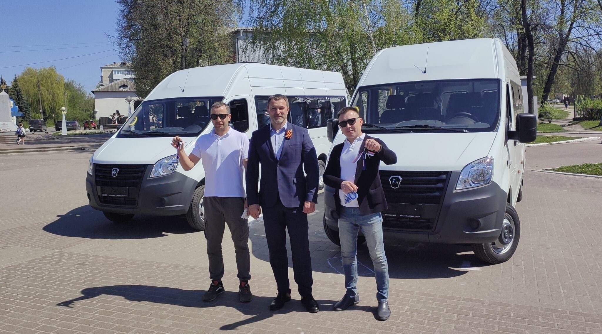 В Навле вручили ключи от новых автобусов