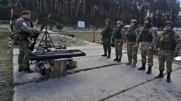 Егор Ковальчук познакомился с бойцами бригады «БАРС-Брянск»