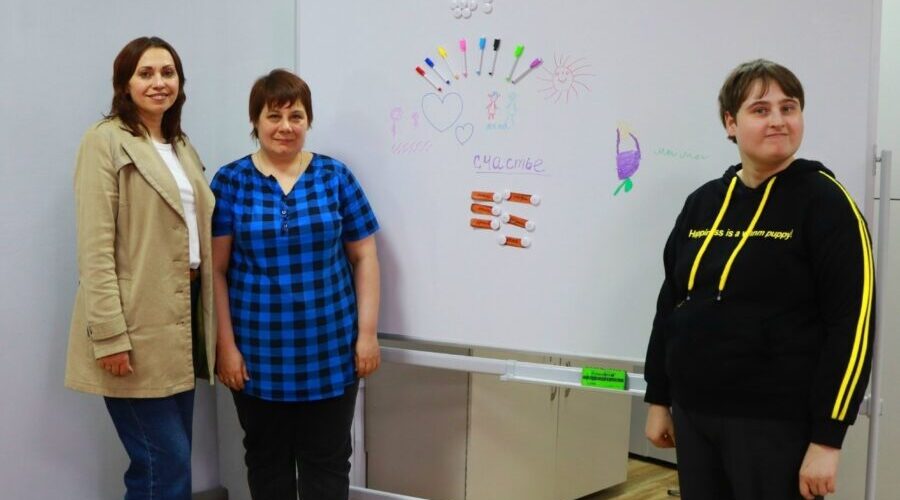 Для навлинских ребят прошел тренинг с психологом «Научись быть счастливым»