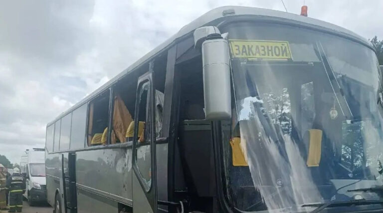 На Брянщине ВСУ атаковали автобус с детской футбольной командой из Белоруссии