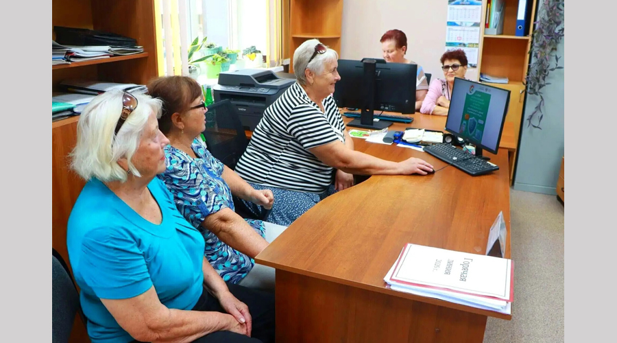 В центре соцобслуживания населения Навлинского района рассказали о защите денег в цифре