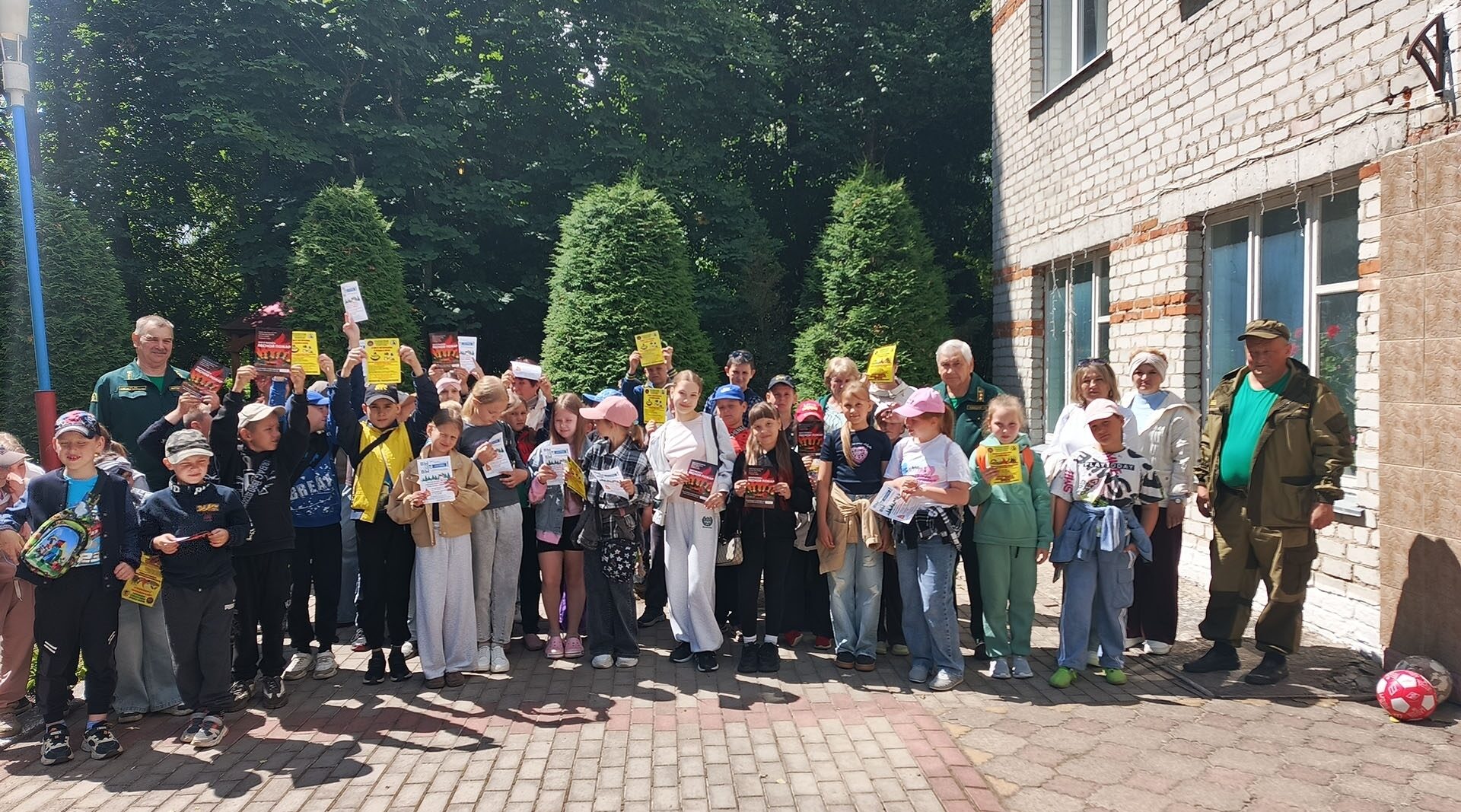 В лесничестве брянского Мглина продолжается акция «Останови огонь»