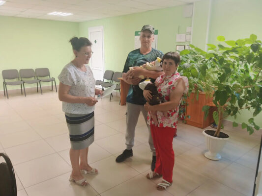 Многодетной семье из Почепа вручили сертификат на материнский капитал