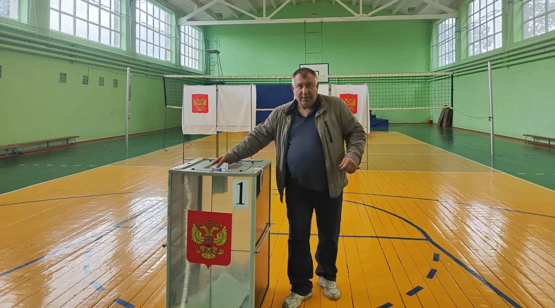 Свой выбор сделал глава Навлинского городского поселения Юрий Бабарыкин