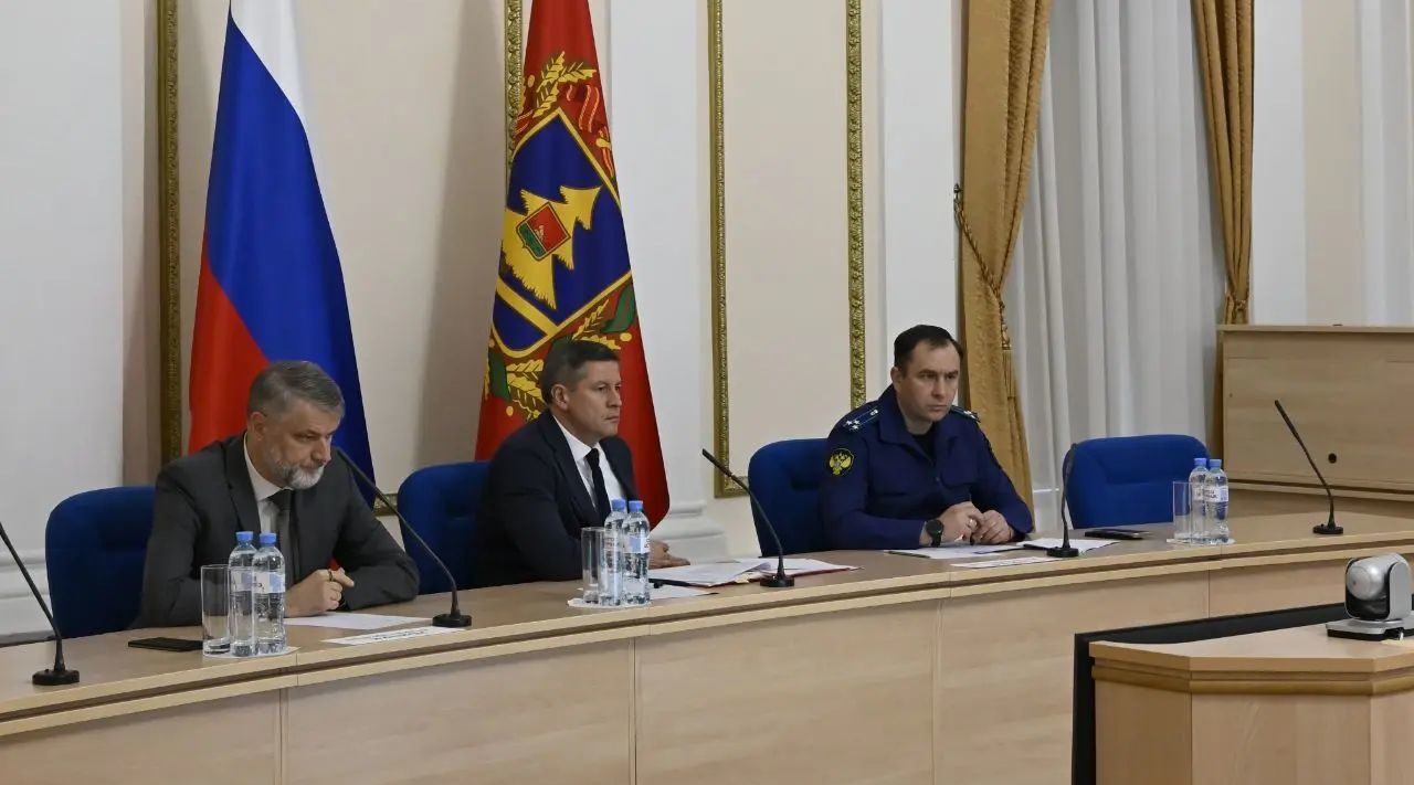 В брянском Правительстве состоялось заседание по вопросам готовности ЖКХ к отопительному сезону