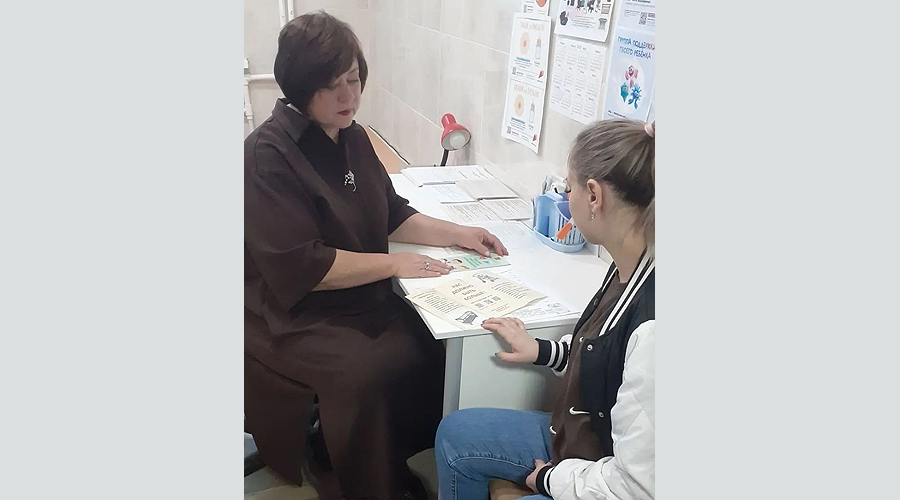 В Навлинском районе семьям с детьми помогают узнать о мерах соцподдержки ещё до рождения ребёнка