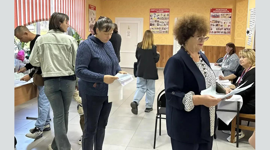 Жители Навли голосуют за будущее региона и страны