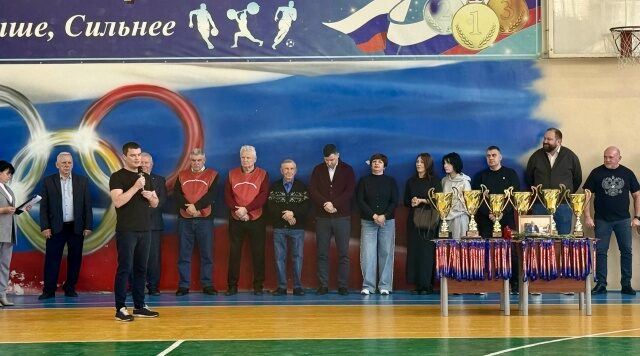 В брянском Дятьково прошел открытый межрегиональный турнир по волейболу