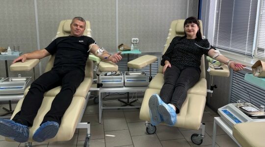 Брянцы семьями участвуют в сдаче донорской крови