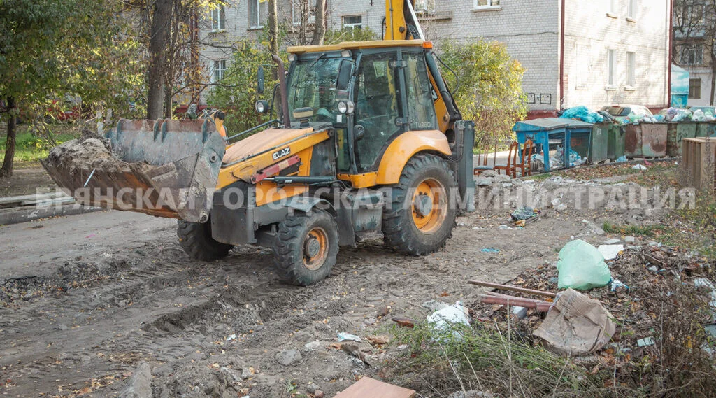 В Брянске до конца года во дворах установят более 60 новых контейнерных площадок