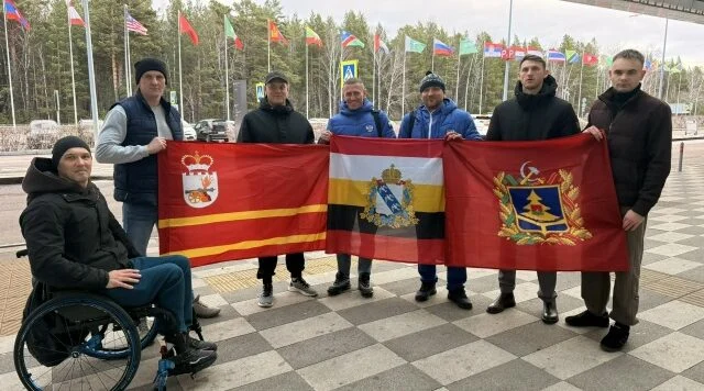 Брянские ветераны СВО участвуют в VI этапе Всероссийских соревнований по плаванию «Кубок Героев»