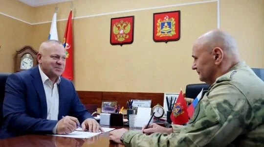 Председатель Брянской облдумы встретился с директором центра «Защита»